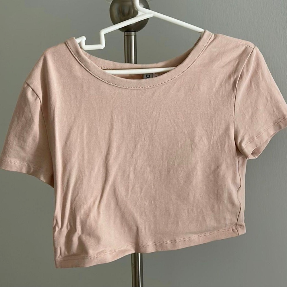 H&M Pink Cropped Baby Tee/Cropped Tee